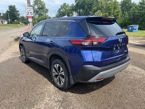 Used 2023 Nissan Rogue SV AWD/4WD image 7