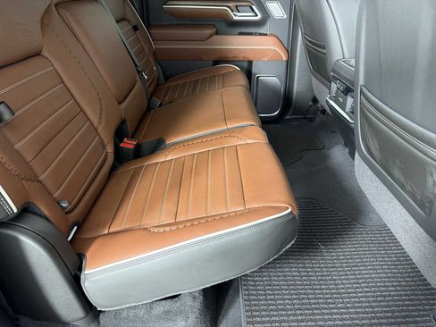 New 2026 GMC Sierra 2500 Denali Ultimate AWD/4WD image 14