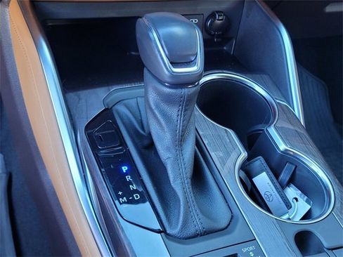 Used 2022 Toyota Highlander Platinum image 19