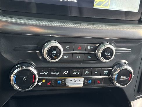 Used 2025 Ford F150 Lariat w/ Equipment Group 501A Mid image 35