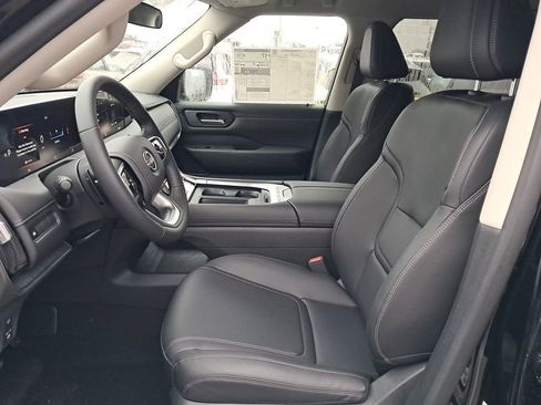 New 2026 Nissan Armada SV image 10