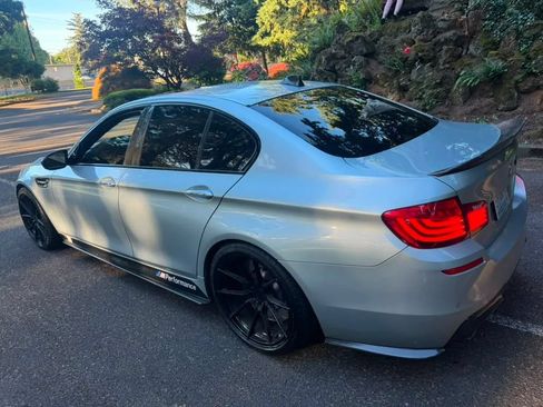 Used 2014 BMW M5 RWD image 4
