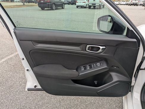 Used 2025 Honda Civic Sport image 21