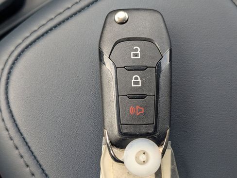 New 2025 Ford Maverick XL w/ Equipment Group 101A image 31