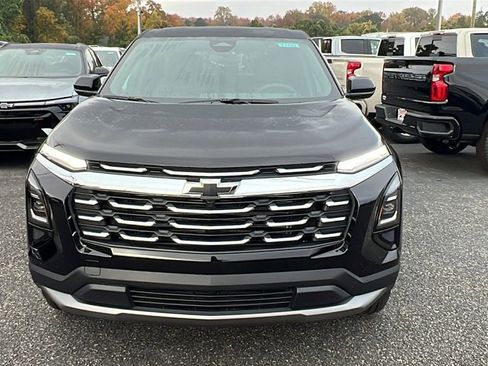 New 2026 Chevrolet Equinox LT w/ Convenience Package II image 2