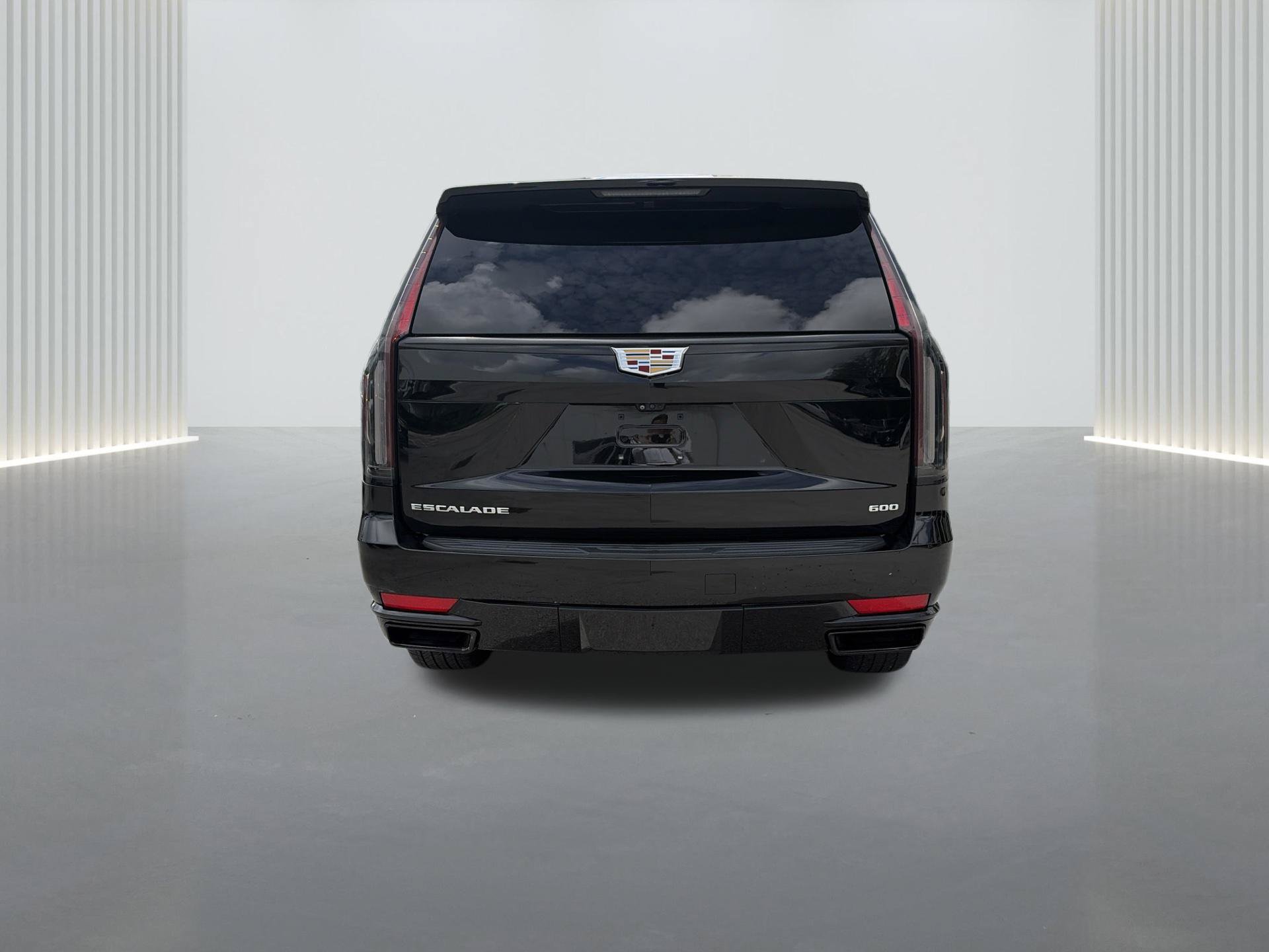 Certified 2023 Cadillac Escalade Premium Luxury RWD image 5