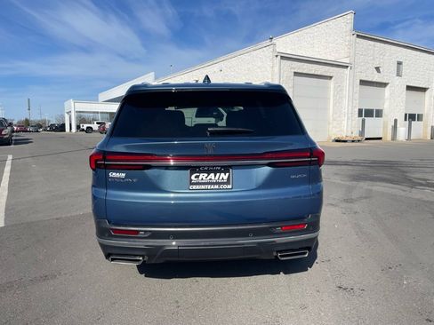 Used 2025 Buick Enclave Preferred image 6