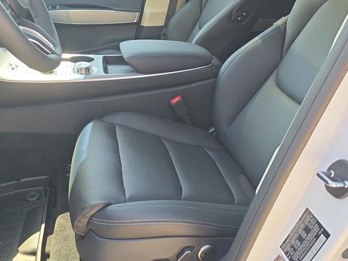 New 2026 Genesis GV70 2.5T Select AWD/4WD image 13