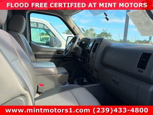 Used 2021 Nissan NV 2500 SV image 10