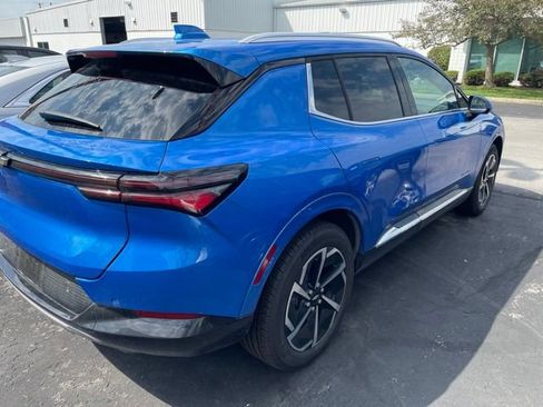 Used 2024 Chevrolet Equinox EV LT w/ LPO, All-Weather Mat Package FWD image 4
