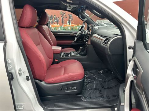 Used 2023 Lexus GX 460 Premium image 14