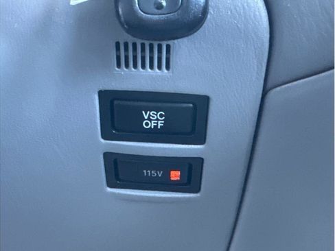 Used 2002 Toyota Avalon XLS image 21