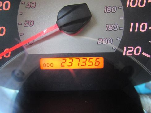 Used 2006 Toyota Tacoma PreRunner RWD image 17