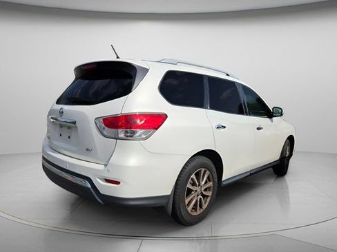 Used 2014 Nissan Pathfinder SV FWD image 6