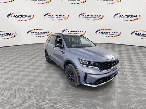 Used 2023 Kia Sorento SX AWD/4WD image 2