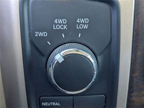 Used 2017 RAM 2500 Longhorn image 25