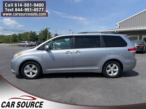 Used 2011 Toyota Sienna LE w/ Towing Pkg FWD image 9