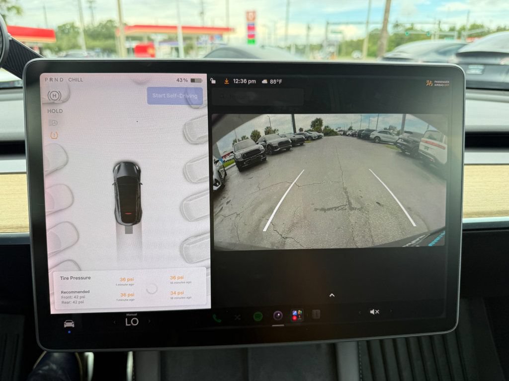 Used 2022 Tesla Model Y Performance AWD/4WD image 15