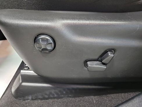 Used 2024 Dodge Durango GT image 29