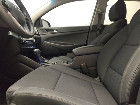Used 2020 Hyundai Tucson Value FWD image 17