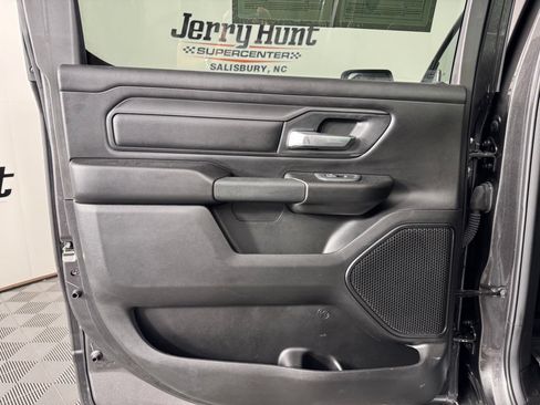 Used 2025 RAM 1500 Warlock AWD/4WD image 22