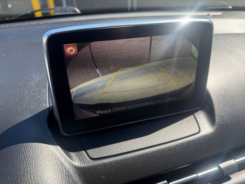 Used 2018 Toyota Yaris iA FWD image 19