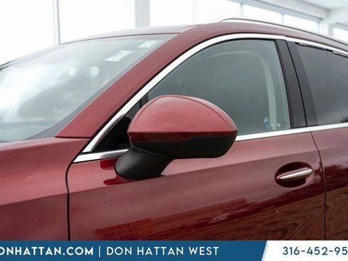 Used 2023 Buick Envision Essence image 30