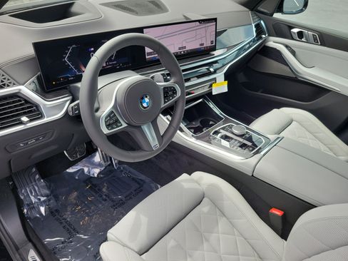 New 2026 BMW X5 sDrive40i w/ M Sport Package RWD image 18