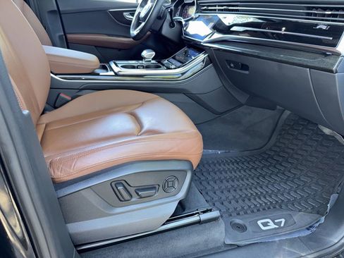 Used 2021 Audi Q7 3.0T Premium Plus image 19