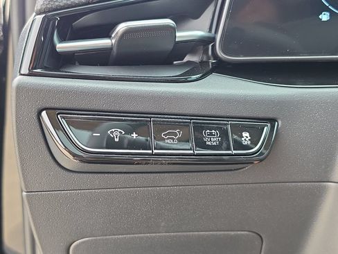 New 2026 Kia Niro SX Touring FWD image 30