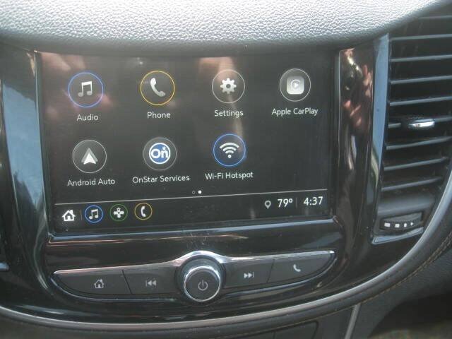 Used 2018 Chevrolet Trax LT w/ LT Convenience Package AWD/4WD image 20