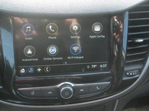 Used 2018 Chevrolet Trax LT w/ LT Convenience Package AWD/4WD image 20