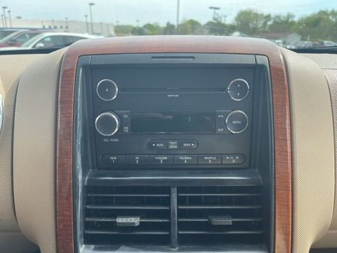 Used 2008 Ford Explorer Eddie Bauer image 11