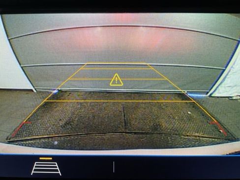 Used 2019 Chevrolet Equinox LT image 17