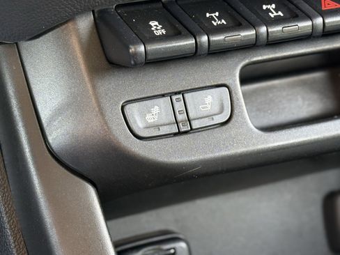 Used 2022 Chevrolet Colorado ZR2 image 34