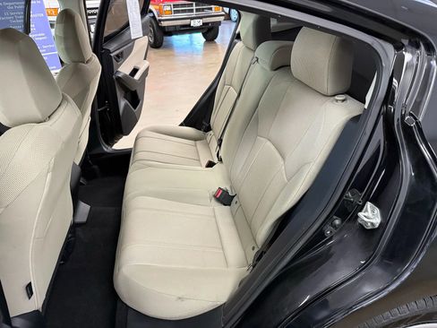 Used 2018 Subaru Impreza 2.0i image 10