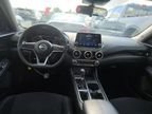 Used 2024 Nissan Sentra SV FWD image 4