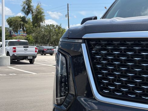 Used 2026 Cadillac Escalade Luxury w/ Touring Package AWD/4WD image 11