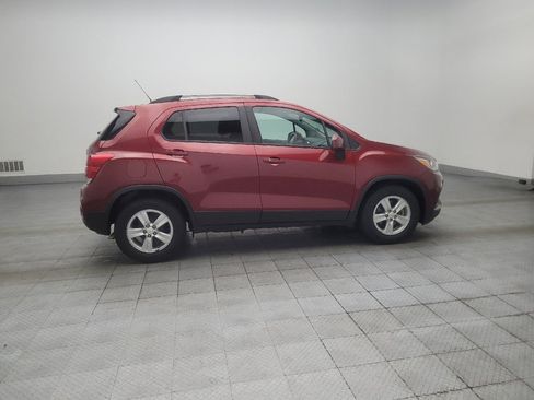Used 2021 Chevrolet Trax LT w/ Driver Confidence Package FWD image 10