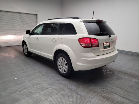 Used 2018 Dodge Journey SE image 5