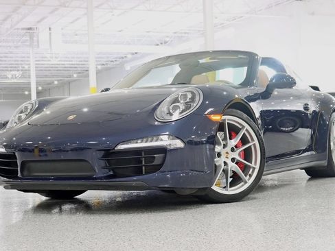 Used 2014 Porsche 911 Targa 4S AWD/4WD image 7
