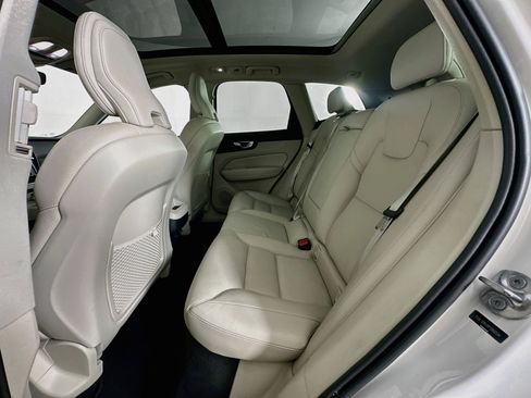 Used 2023 Volvo XC60 B5 Core w/ Climate Package AWD/4WD image 28