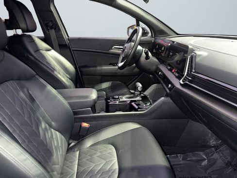 Used 2025 Kia Sportage X-Line image 15