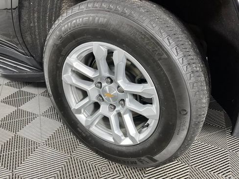 Used 2025 Chevrolet Tahoe LT AWD/4WD image 15