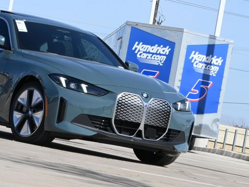 New 2026 BMW i4 xDrive40i w/ Premium Package AWD/4WD image 3