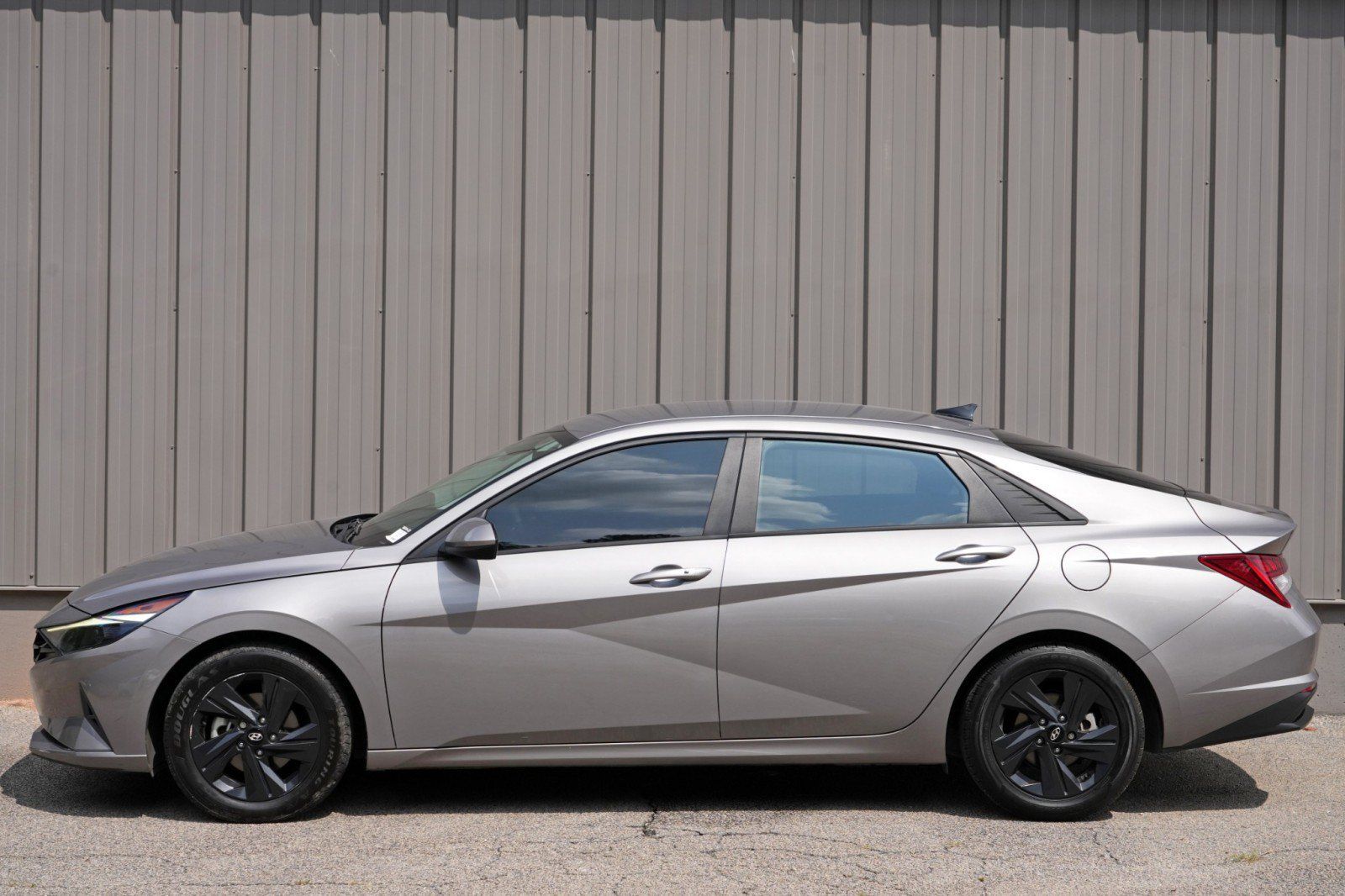 Used 2022 Hyundai Elantra Blue FWD image 42