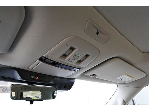 New 2025 Nissan Armada Platinum image 16