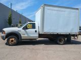 Used 2005 Ford F550 2WD Regular Cab Super Duty image 2