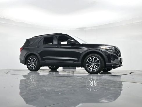 New 2026 Ford Explorer ST-Line w/ Premium Package RWD image 35
