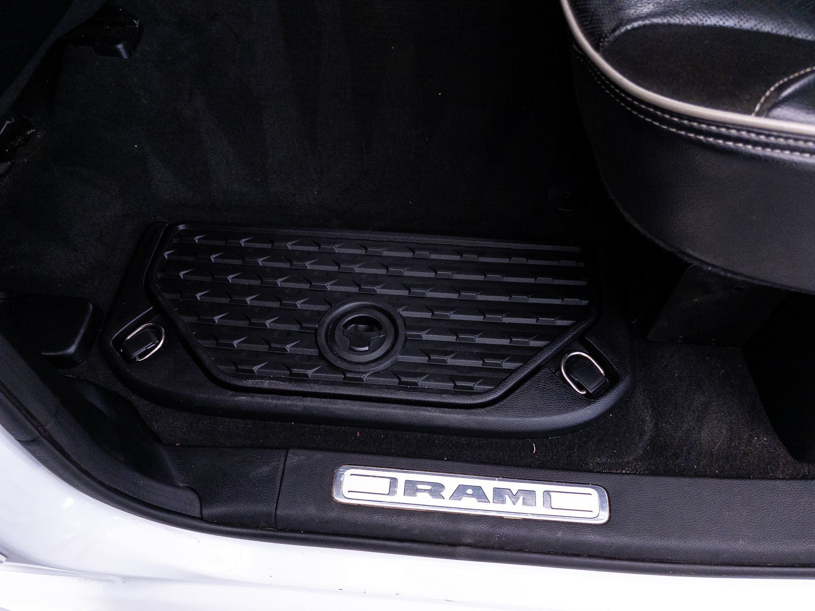 Used 2022 RAM 1500 Laramie RWD image 11